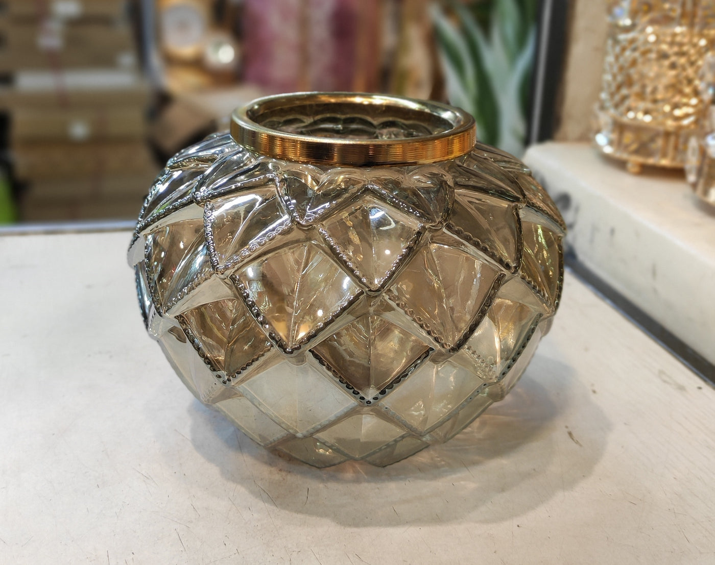 Luxury Textured Glass Vase with Gold Lid – Elegant Home Décor Accent