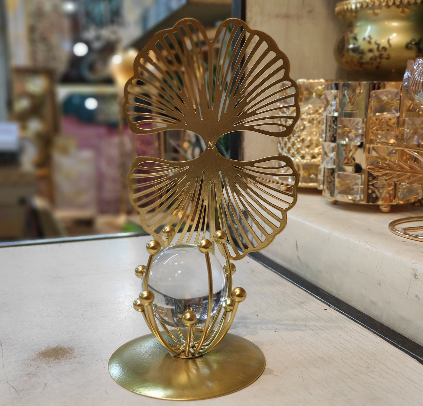 Luxury Golden Leaf Crystal Table Decor Piece