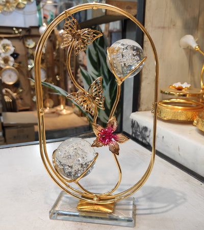 🦋 Golden Butterfly Crystal Globe Decoration