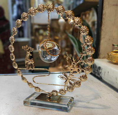 🦋 Golden Butterfly Crystal Globe Decoration