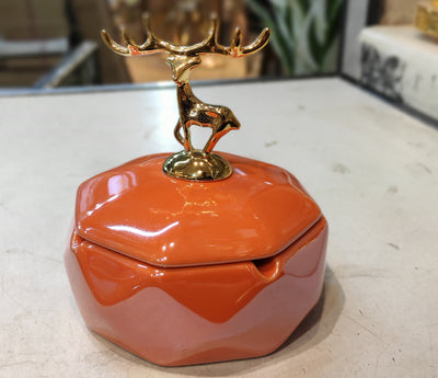 Luxury Ceramic Ashtray with Golden Deer Lid – Modern Decorative Piece