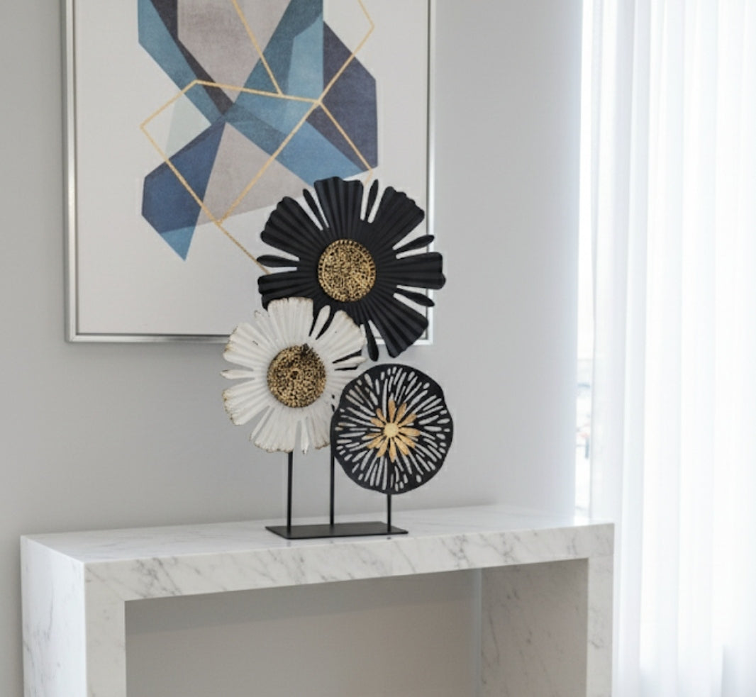 Black & White Floral Metal Table Décor – 13 x 9 Inches