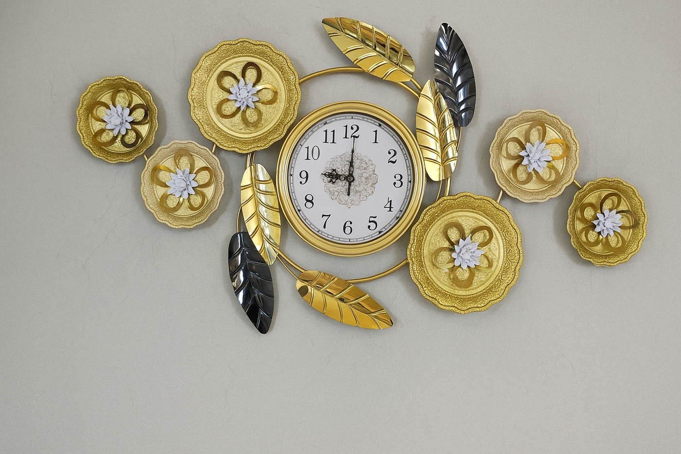 Luxury Metal Wall Clock With Decorative Floral Plates & Leaves – Golden Multi-Piece Wall Art ( size, 39 by 20 inches )