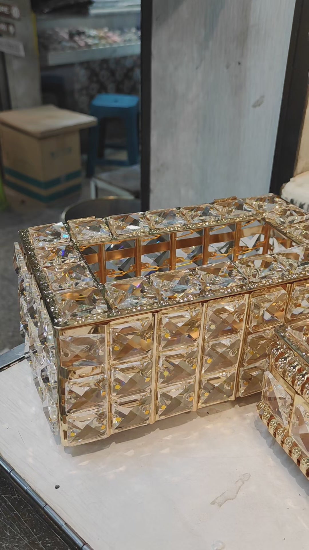 Luxury Crystal Tissue Box – Gold Metal Decorative Tissue Holder