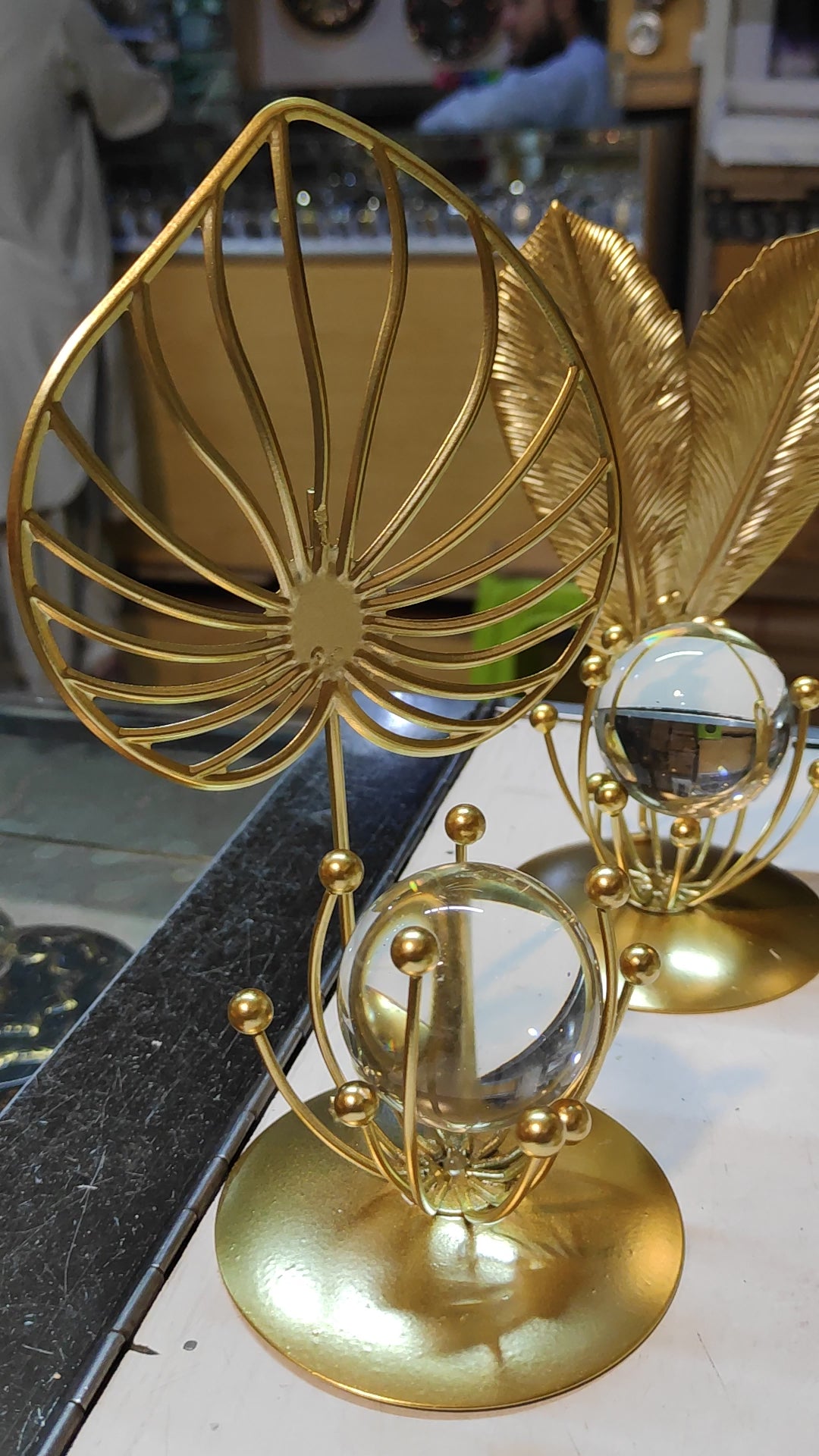 Luxury Golden Leaf Crystal Table Decor Piece