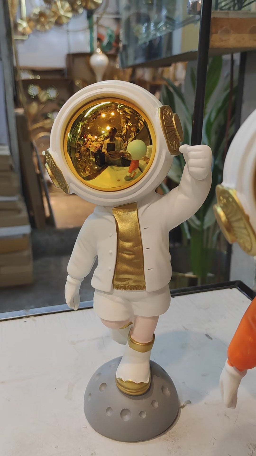 Golden Astronaut Figurine – 15 Inches | Modern Space Decor