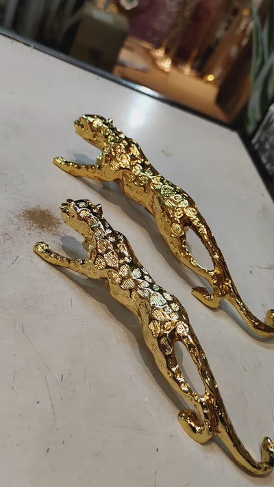 Golden Running Leopard Figurine – Luxury Home Decor (2 Sizes)